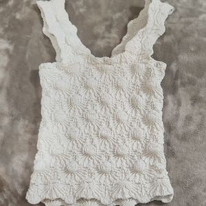 Textured White Sleeveless Tank Top